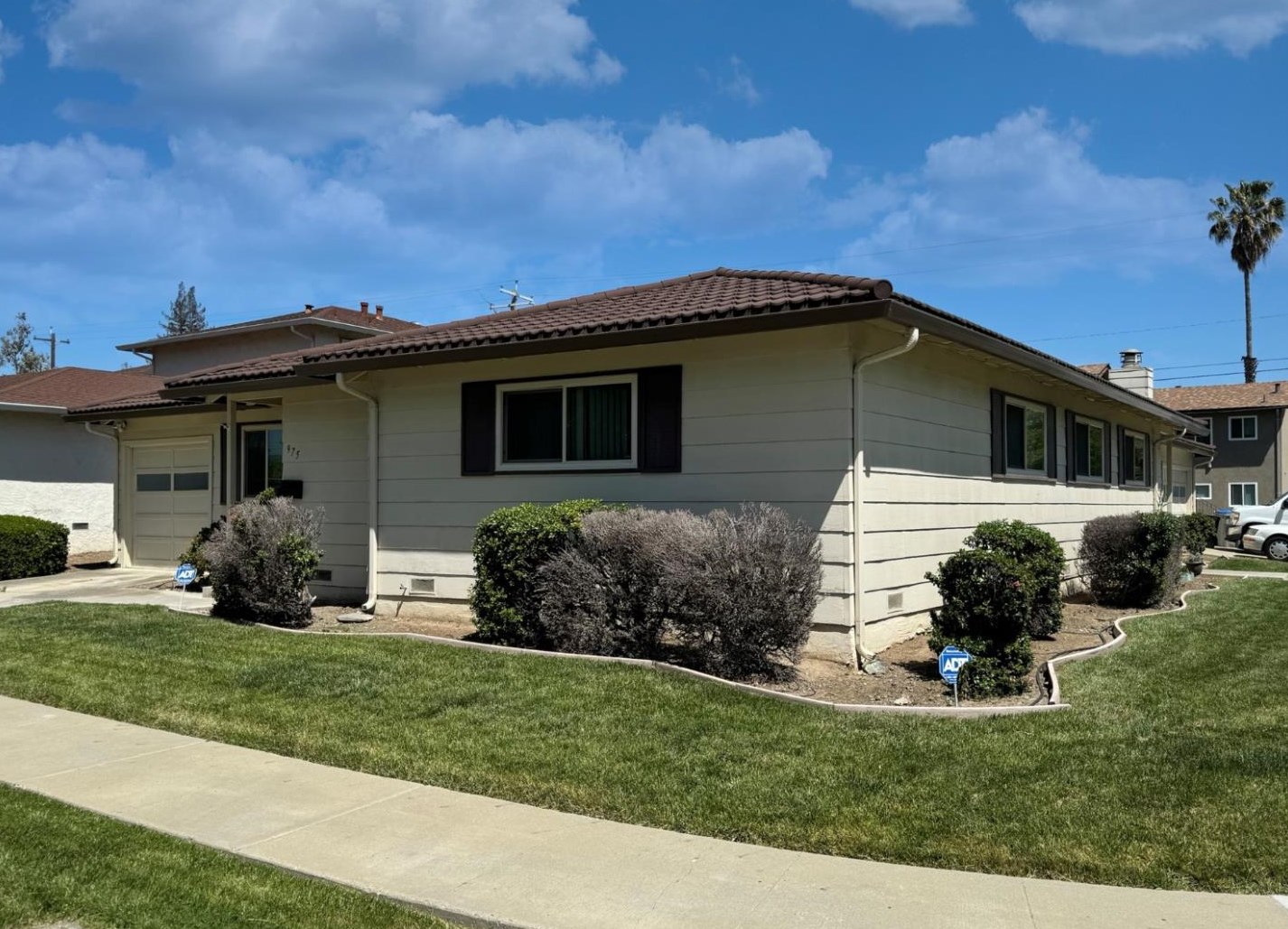 2521 Skylark Dr, San Jose, CA 95125-2939