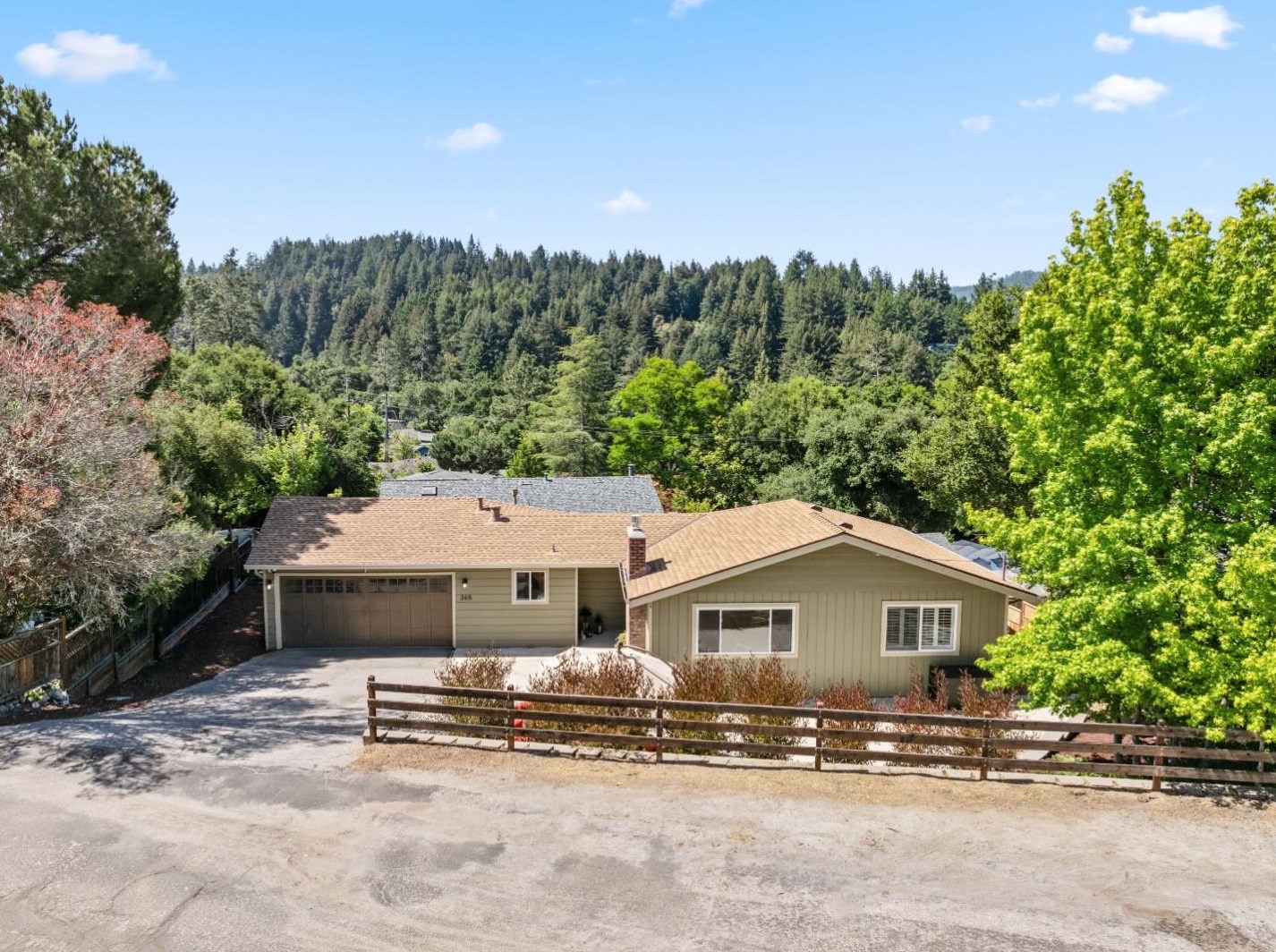 365 Eleana Dr, Ben Lomond, CA 95005-9570