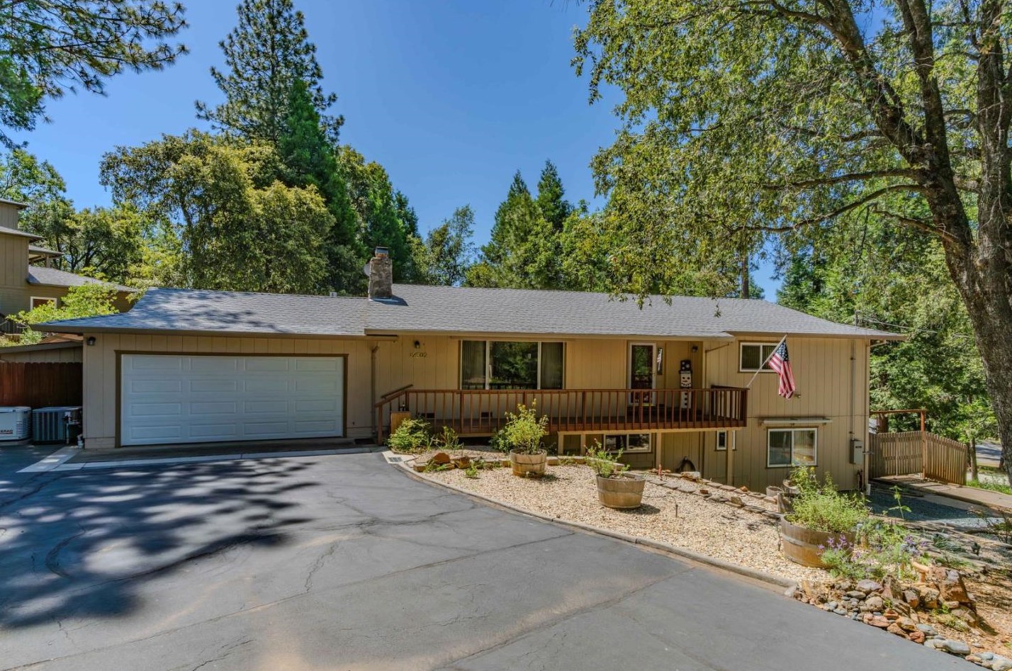 12502 Arrow Head Rd, Pine Grove, CA 95665-9613