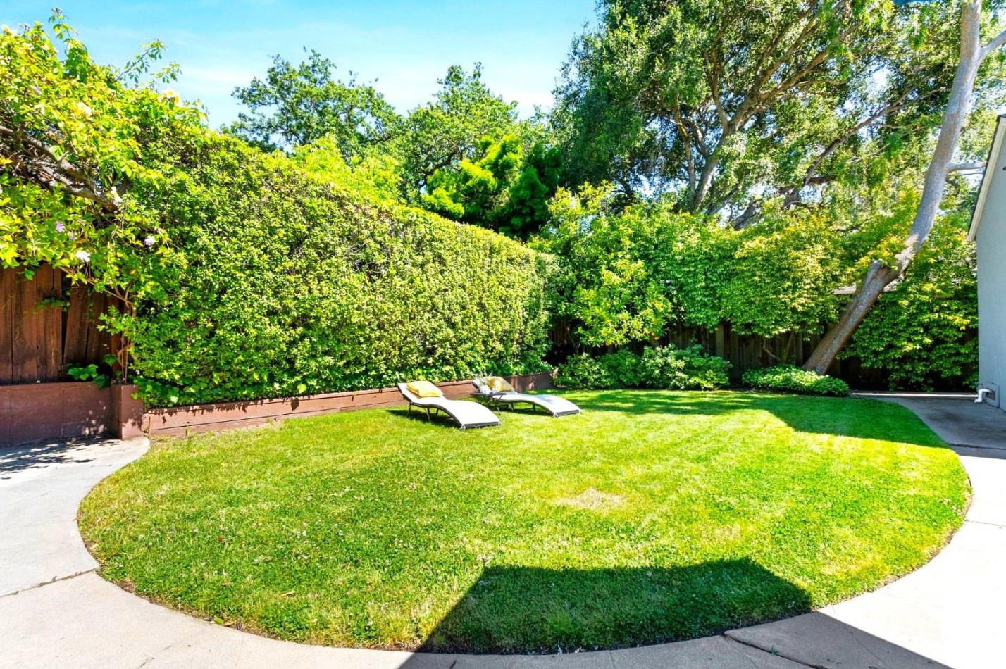 346 Stanford Ave, Menlo Park CA  94025-6240 exterior