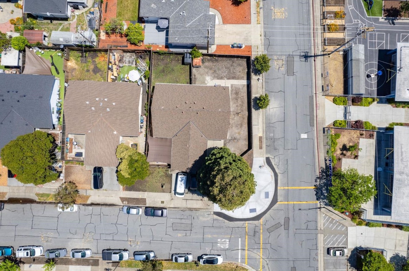 834 San Junipero Dr, Sunnyvale, CA 94085-3406