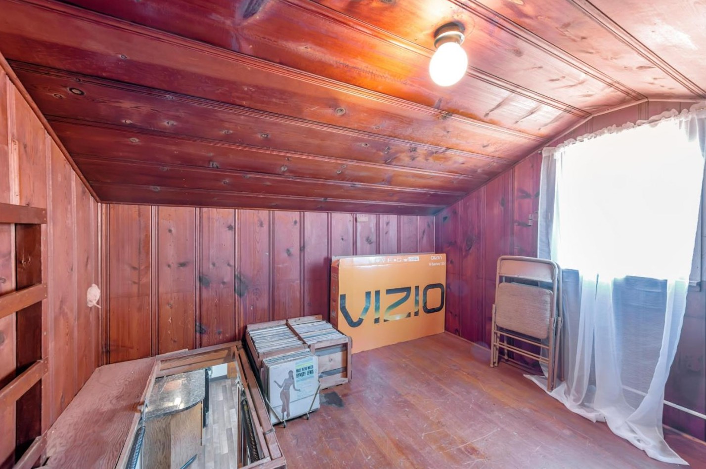 7221 Krause Ave, Oakland CA  94605-2749 exterior