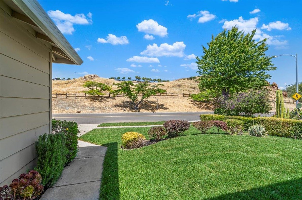 4525 Houndshaven Way, San Jose, CA 95111-3708