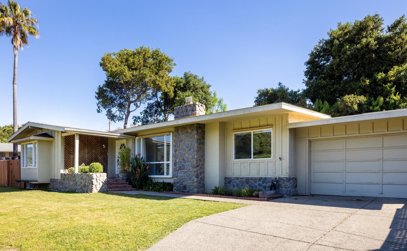 48 Lupin Ln, Tassajara Hot Springs, CA 93924-9637