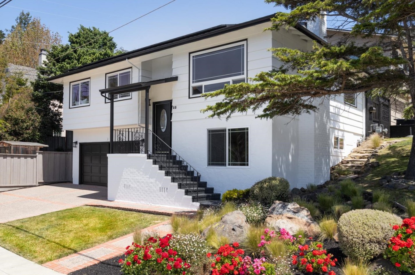 22 Malavear Ct, Pacifica, CA 94044