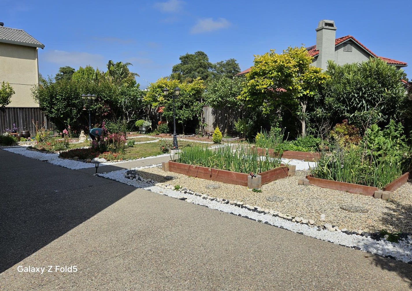 1058 Faulkner St, Salinas, CA 93906-4624