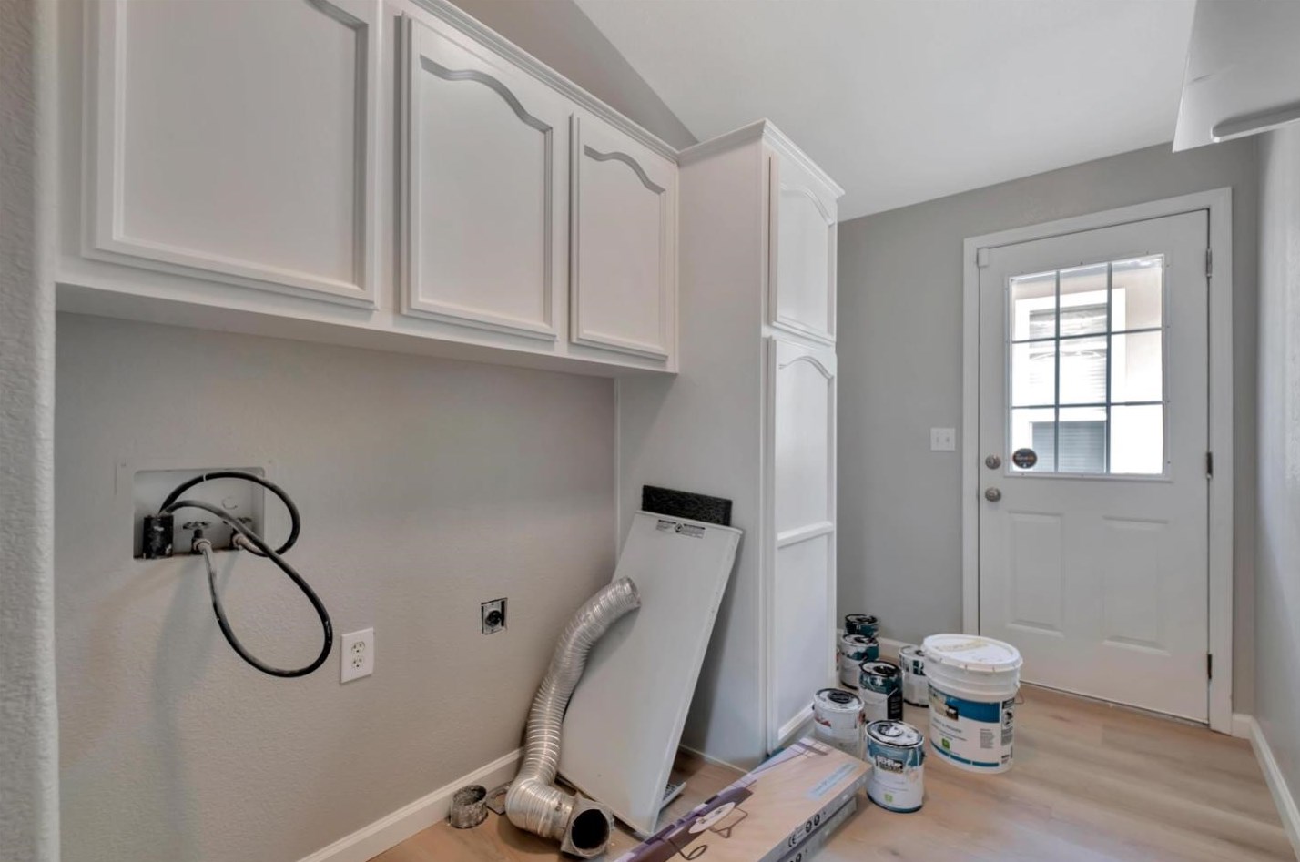 307 Kauai Cir, Union City CA  94587-4206 exterior