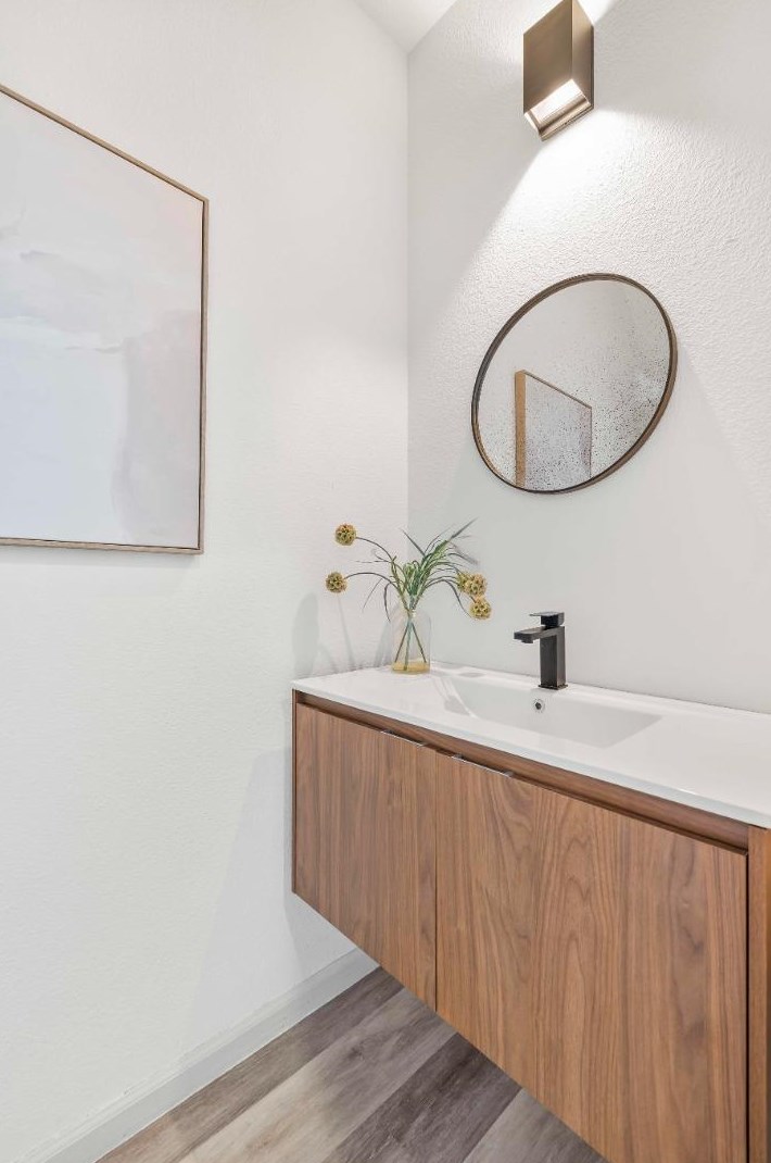 2249 Ellesmere Loop, Roseville CA 95747-5084 exterior