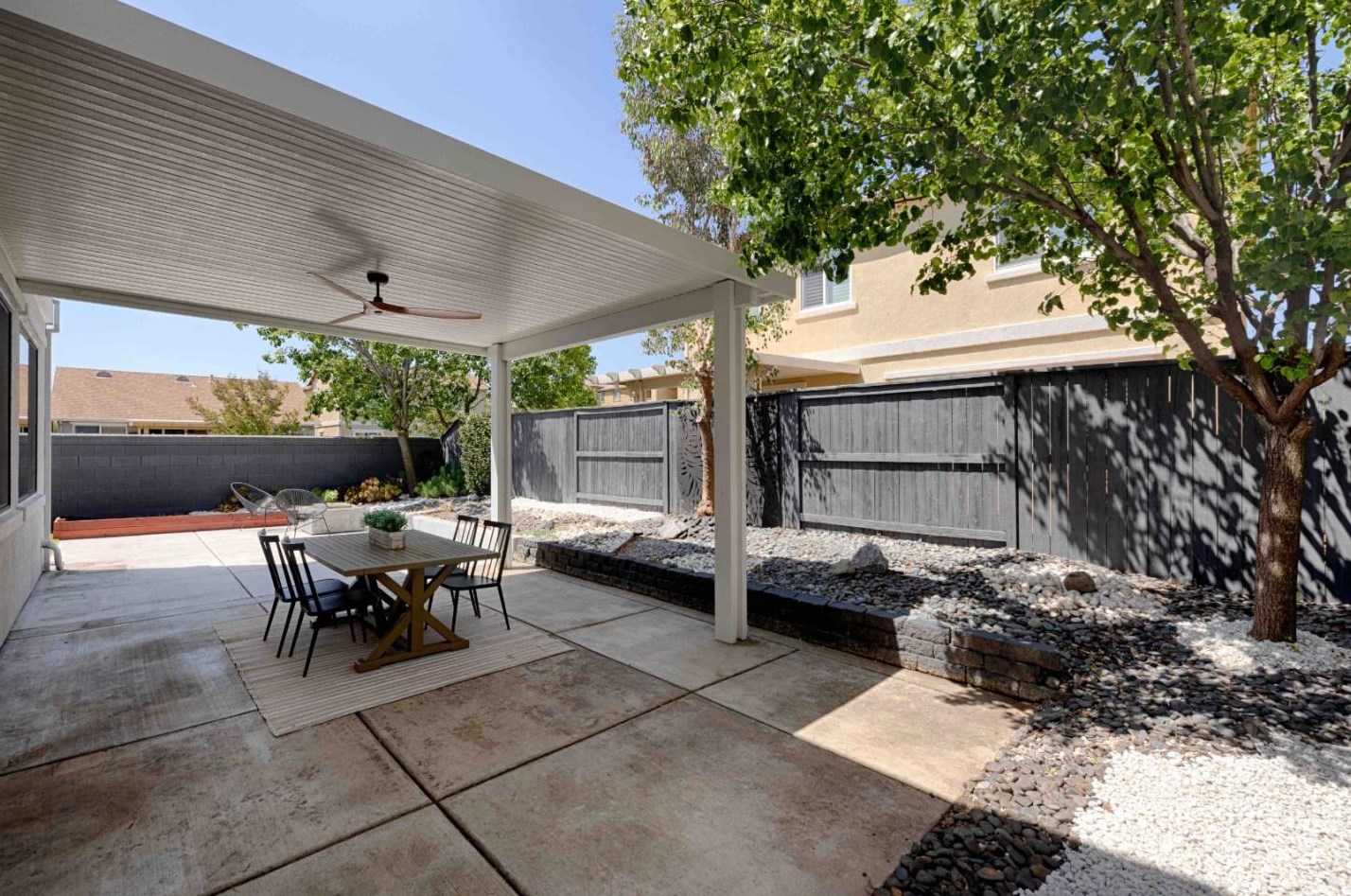 2249 Ellesmere Loop, Roseville CA 95747-5084 exterior