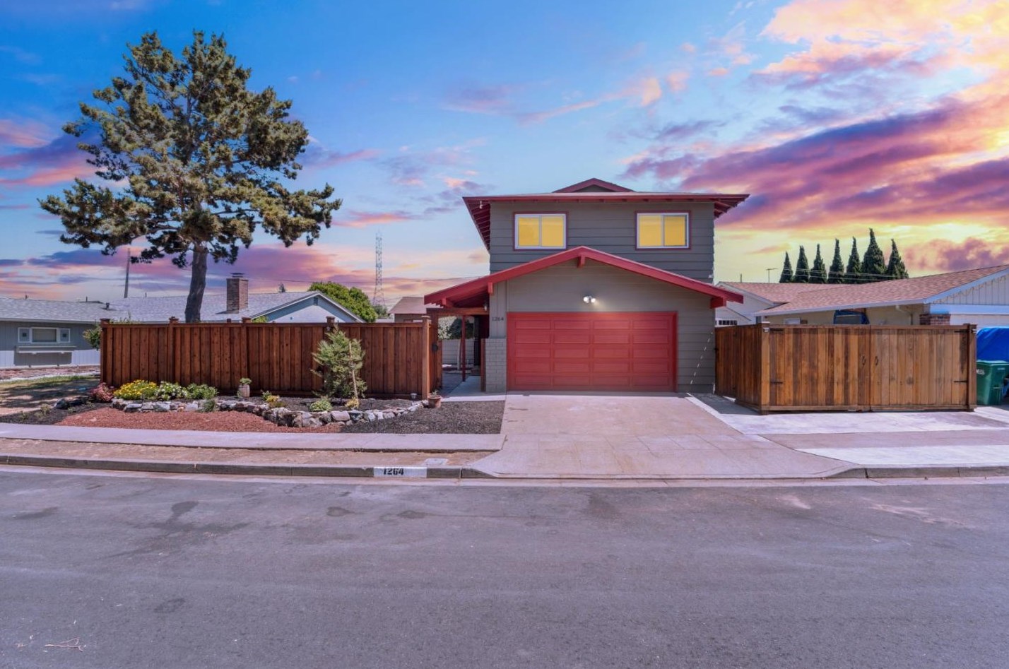 1264 Homestead Ln, Hayward, CA 94545