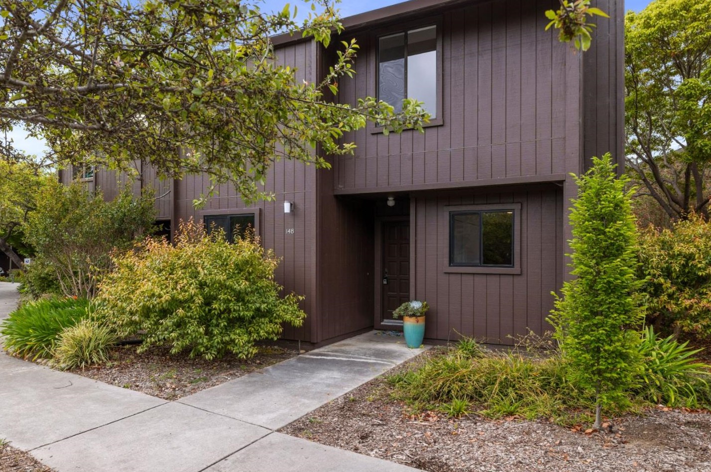 148 Tree Frog Ln, Santa Cruz, CA 95060