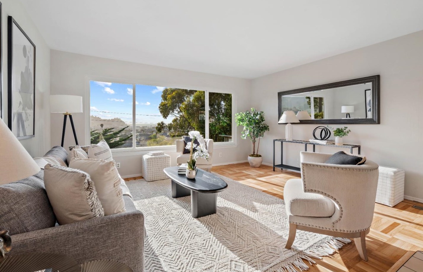 1212 Seville Dr, Pacifica, CA 94044