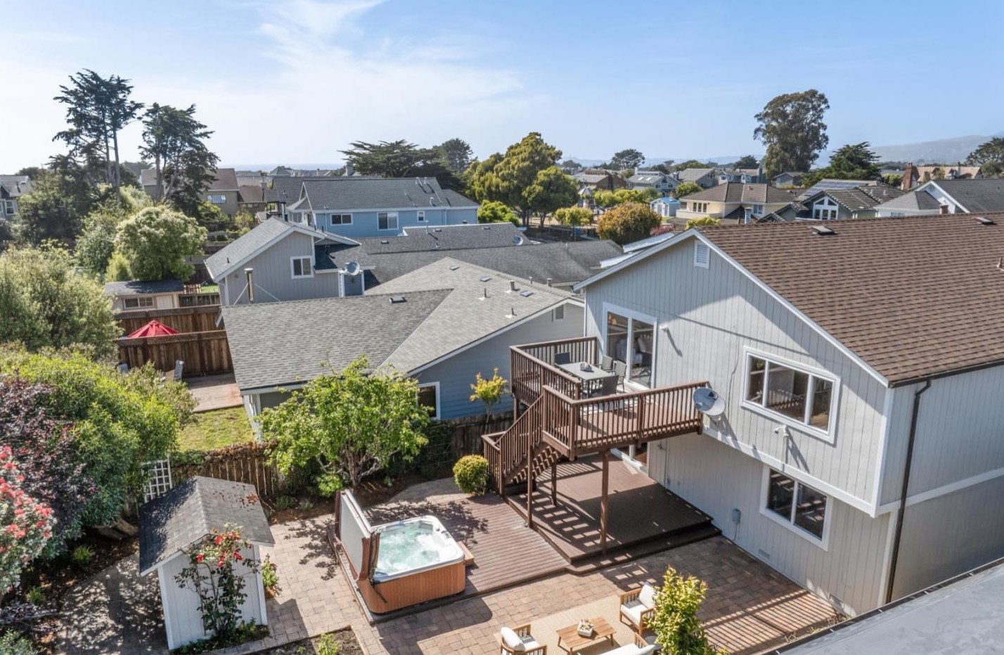 436 Valdez Ave, Princeton By The Sea, CA 94019-1896