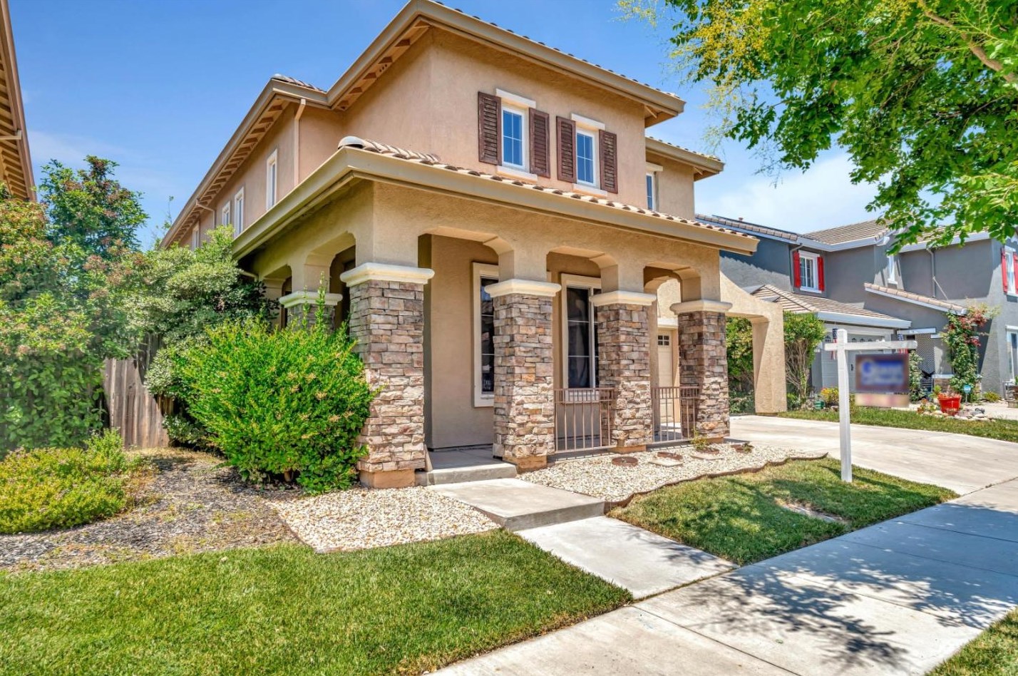649 Pioneer Ave, Lathrop, CA 95330-9199