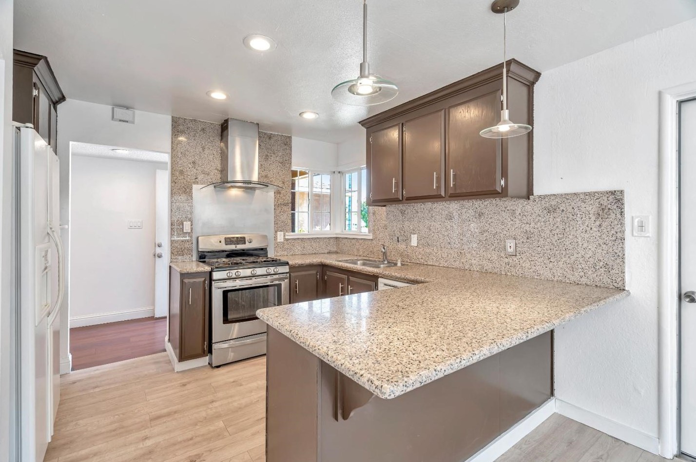 2790 Kern Ave, San Jose CA  95121-2329 exterior