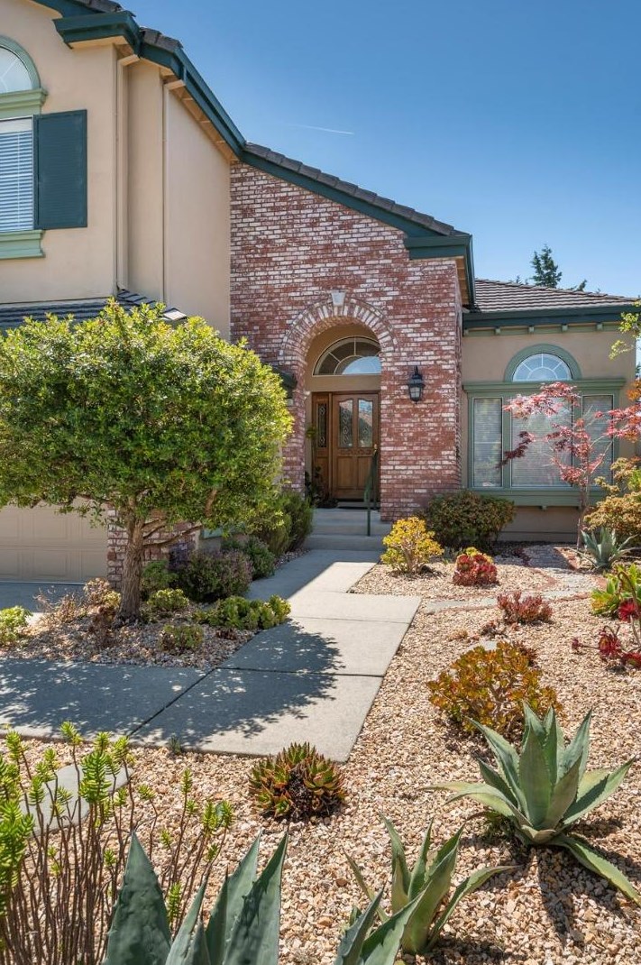 133 Lakewood Cir, San Mateo, CA 94402