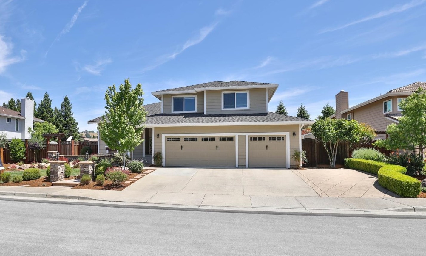17370 Ringel Dr, Morgan Hill, CA 95037-3382