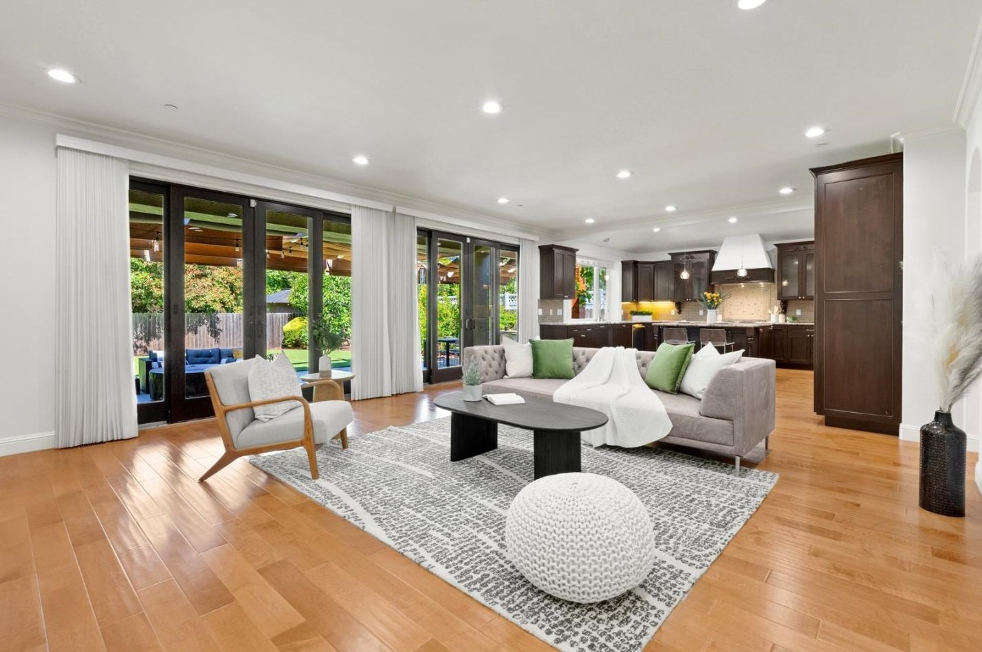 1816 Farndon Ave, Los Altos, CA 94024-6236