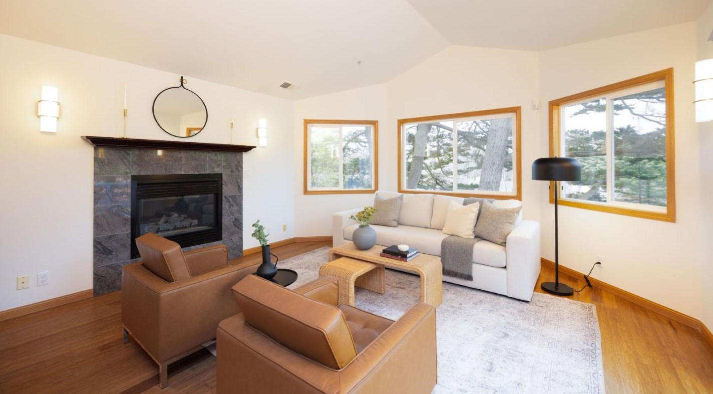 520 Miramar Dr, Princeton By The Sea, CA 94019-5133