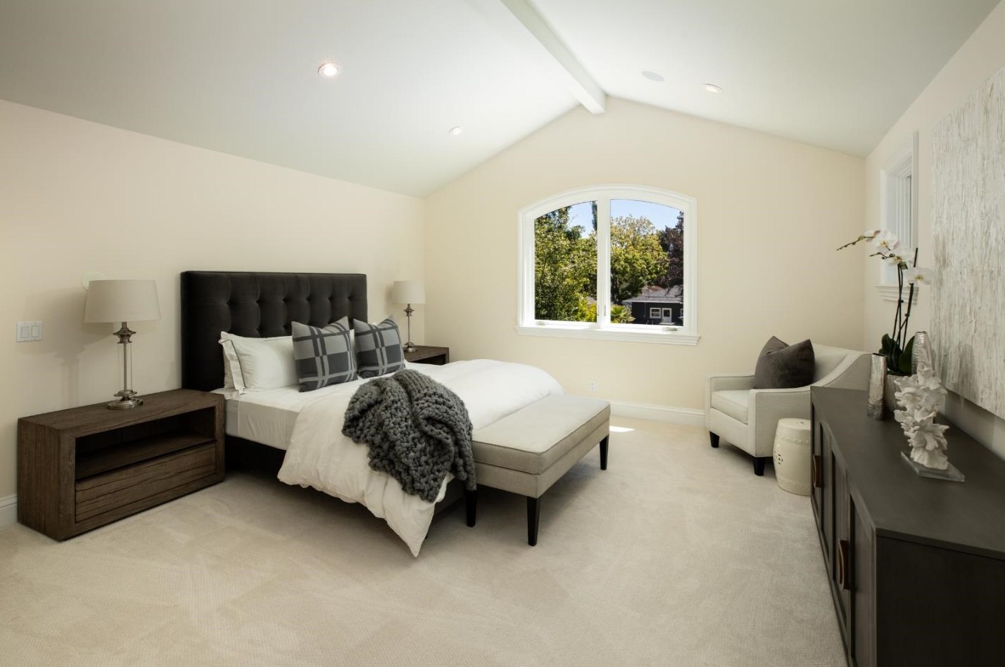 1169 Golden Way, Los Altos CA 94024-5070 exterior