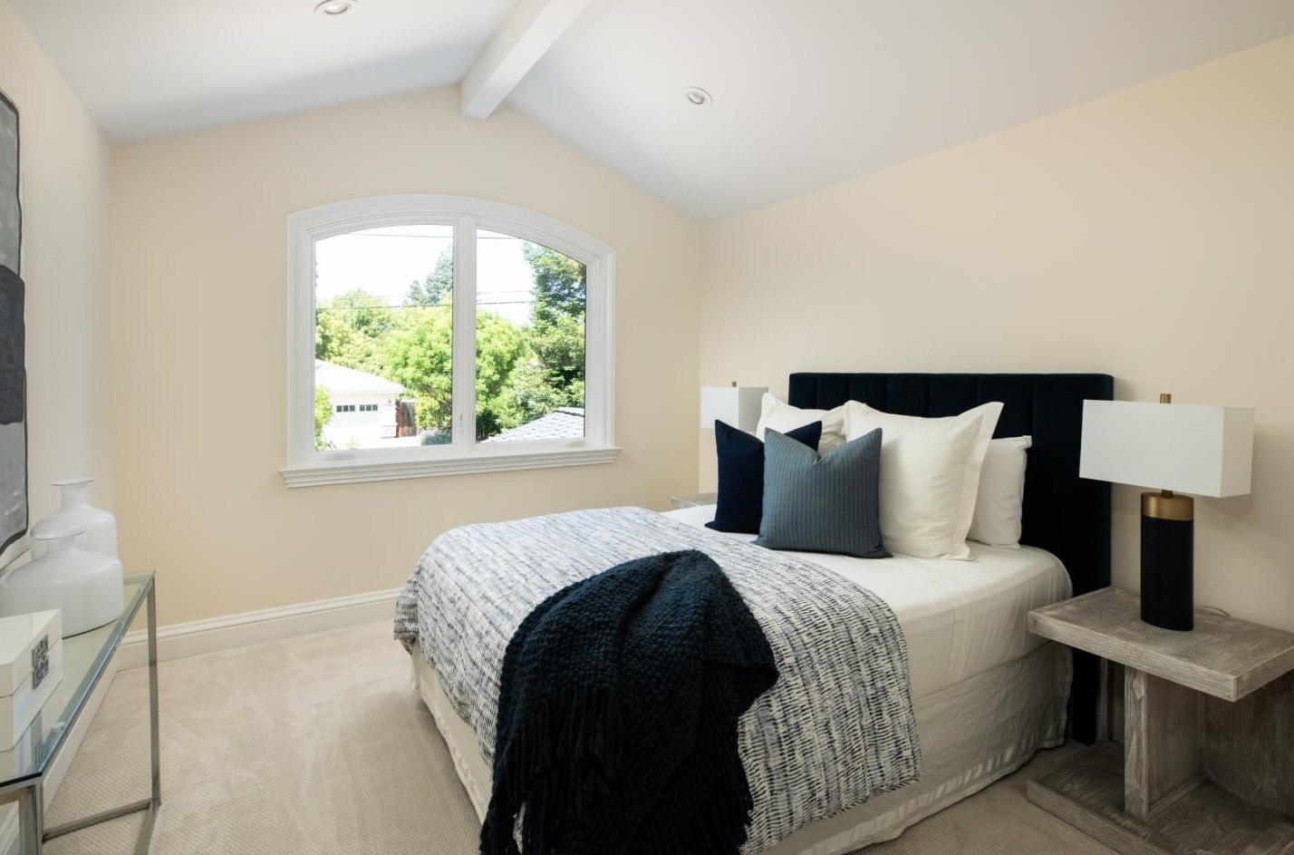 1169 Golden Way, Los Altos CA 94024-5070 exterior