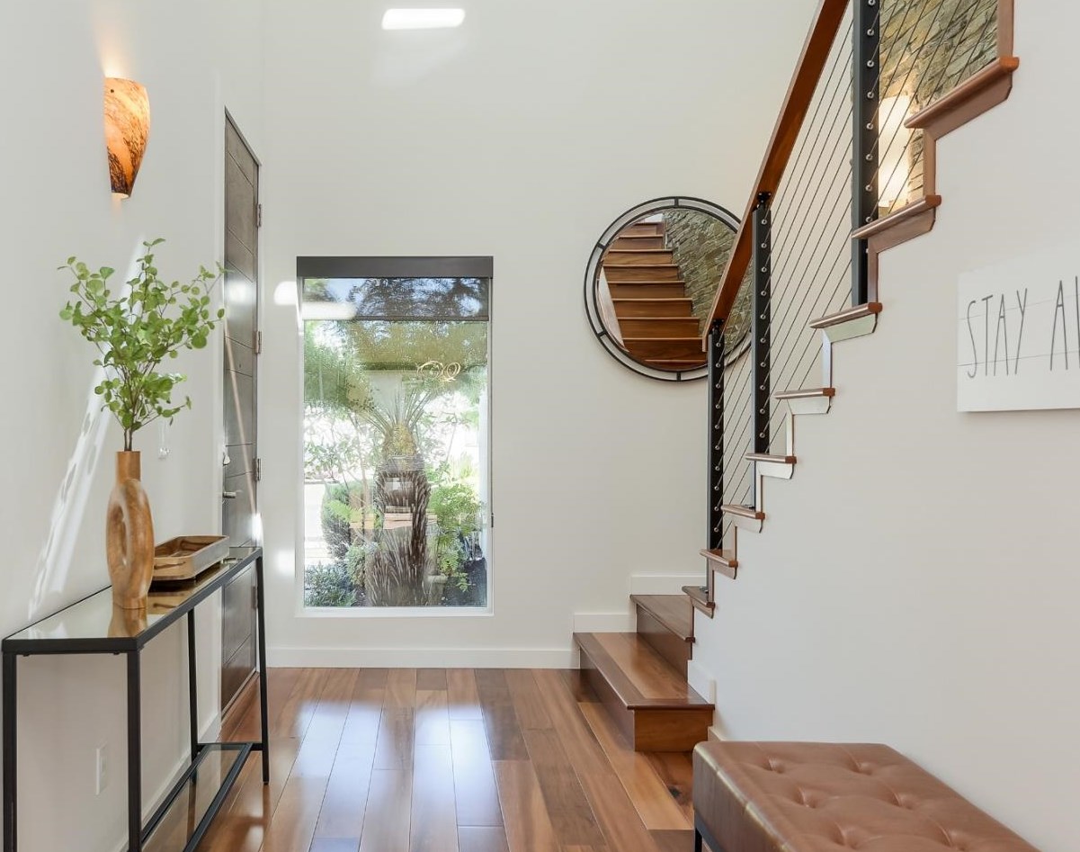 811 Mulberry Ln, Sunnyvale, CA 94087-1605