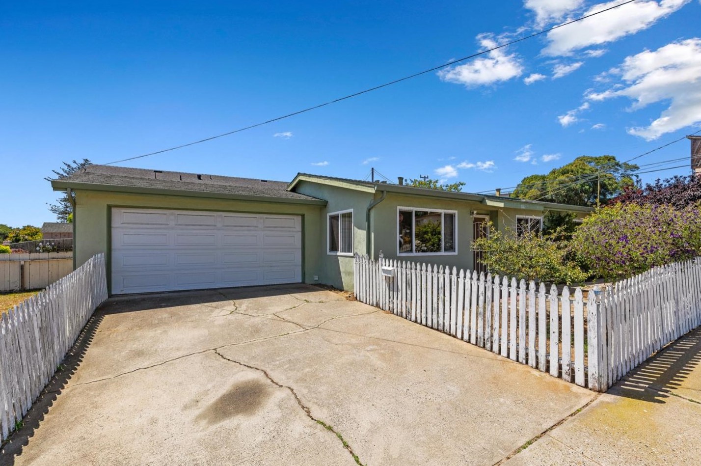 1383 Terrace St, Seaside, CA 93955-5219