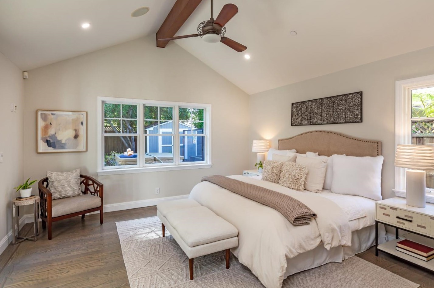 1110 Golden Way, Los Altos CA 94024-5070 exterior