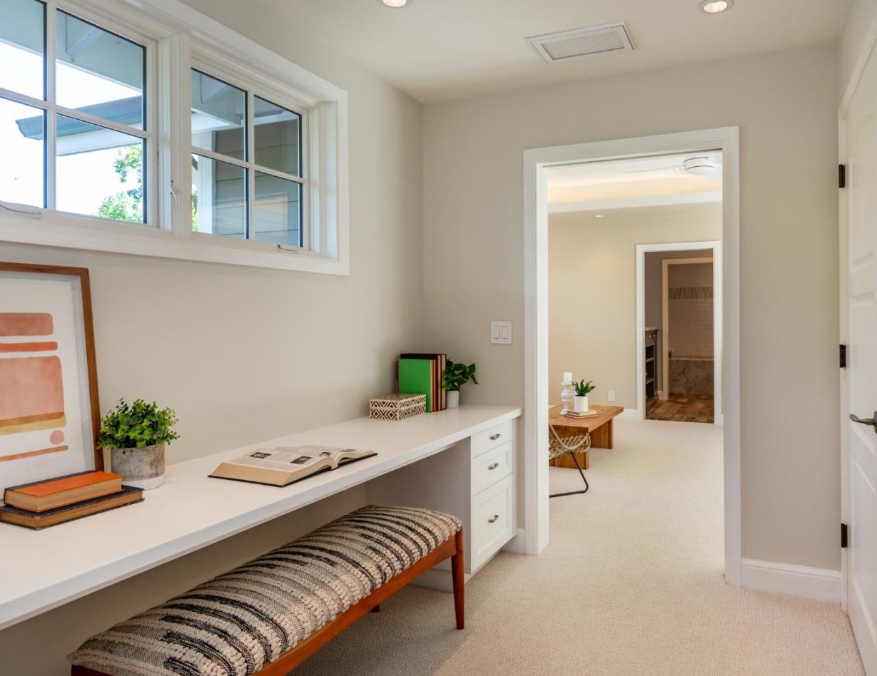 1110 Golden Way, Los Altos CA 94024-5070 exterior