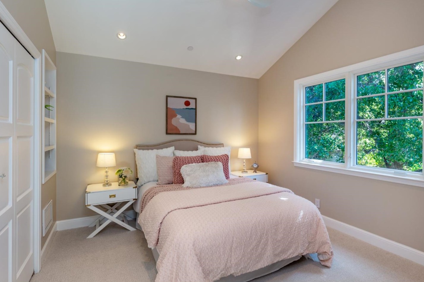 1110 Golden Way, Los Altos CA 94024-5070 exterior