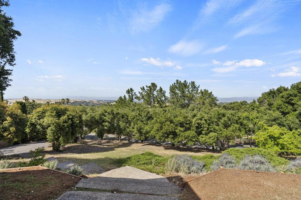 27876 Via Ventana Way, Los Altos CA 94022-3269 exterior