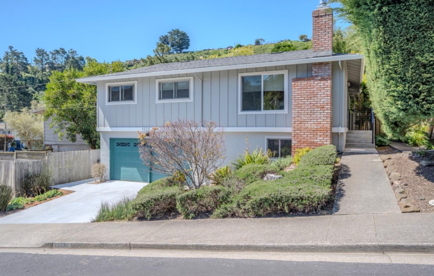 1525 Victoria Way, Pacifica, CA 94044