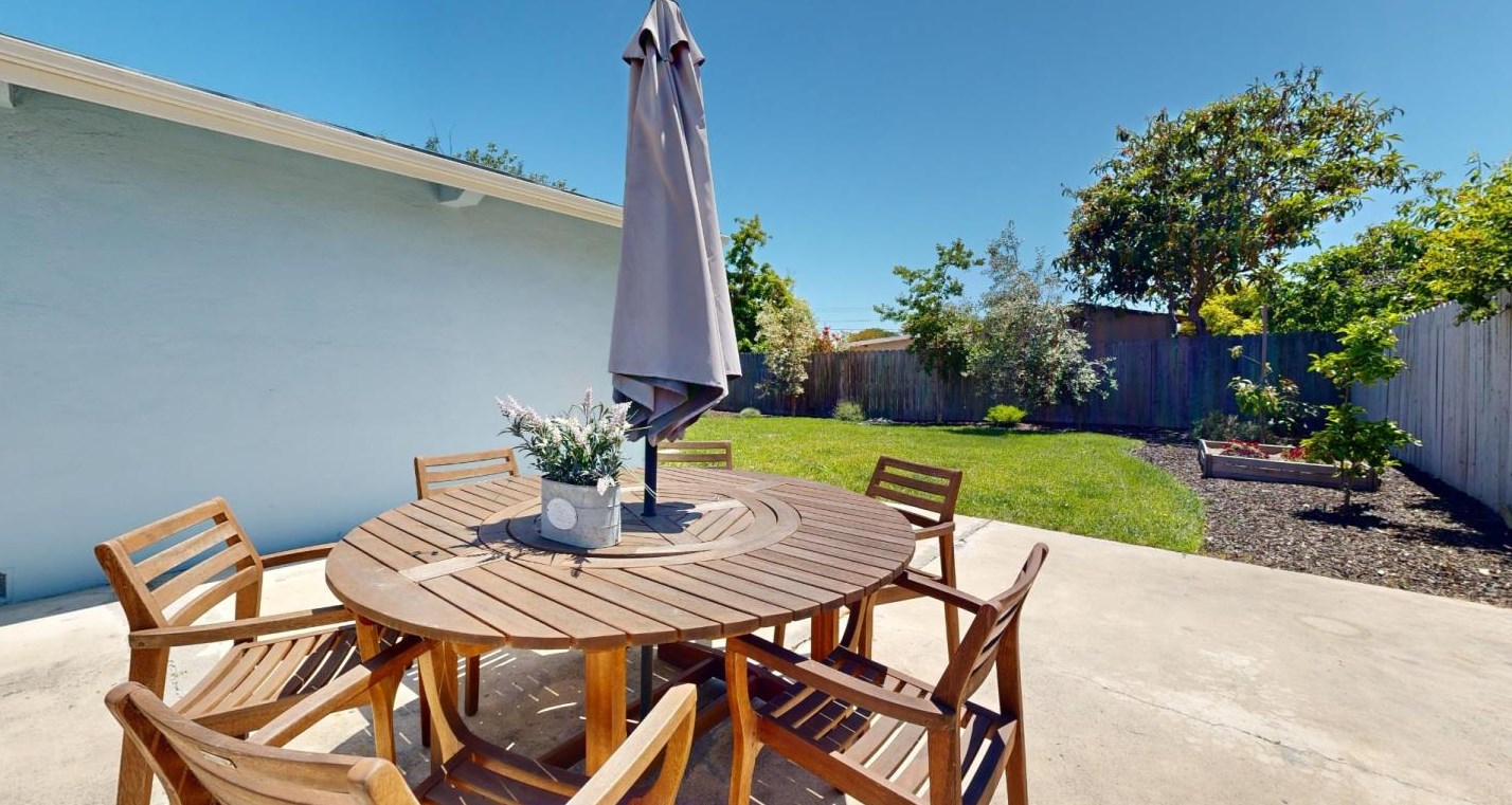 170 Terminal Ave, Menlo Park CA  94025-1246 exterior