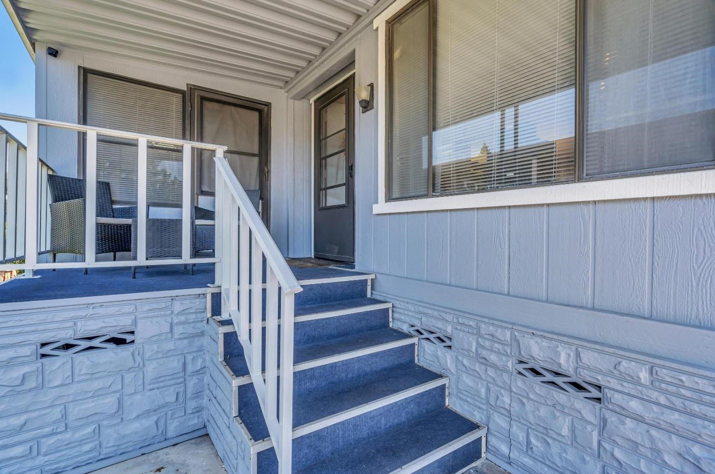 396 Chateau La Salle Dr, San Jose CA  95111-3032 exterior