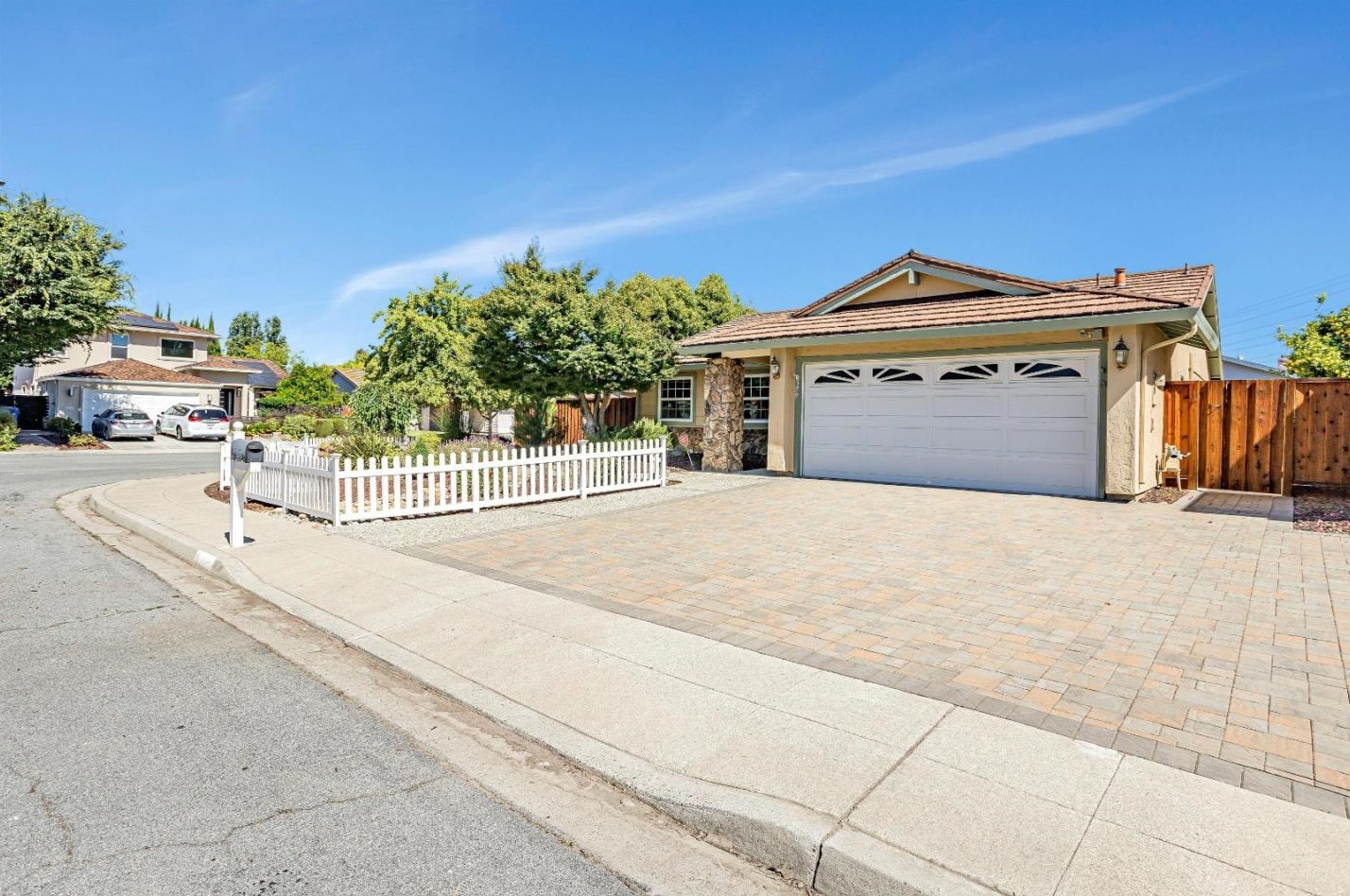 379 Laguna Dr, Milpitas, CA 95035