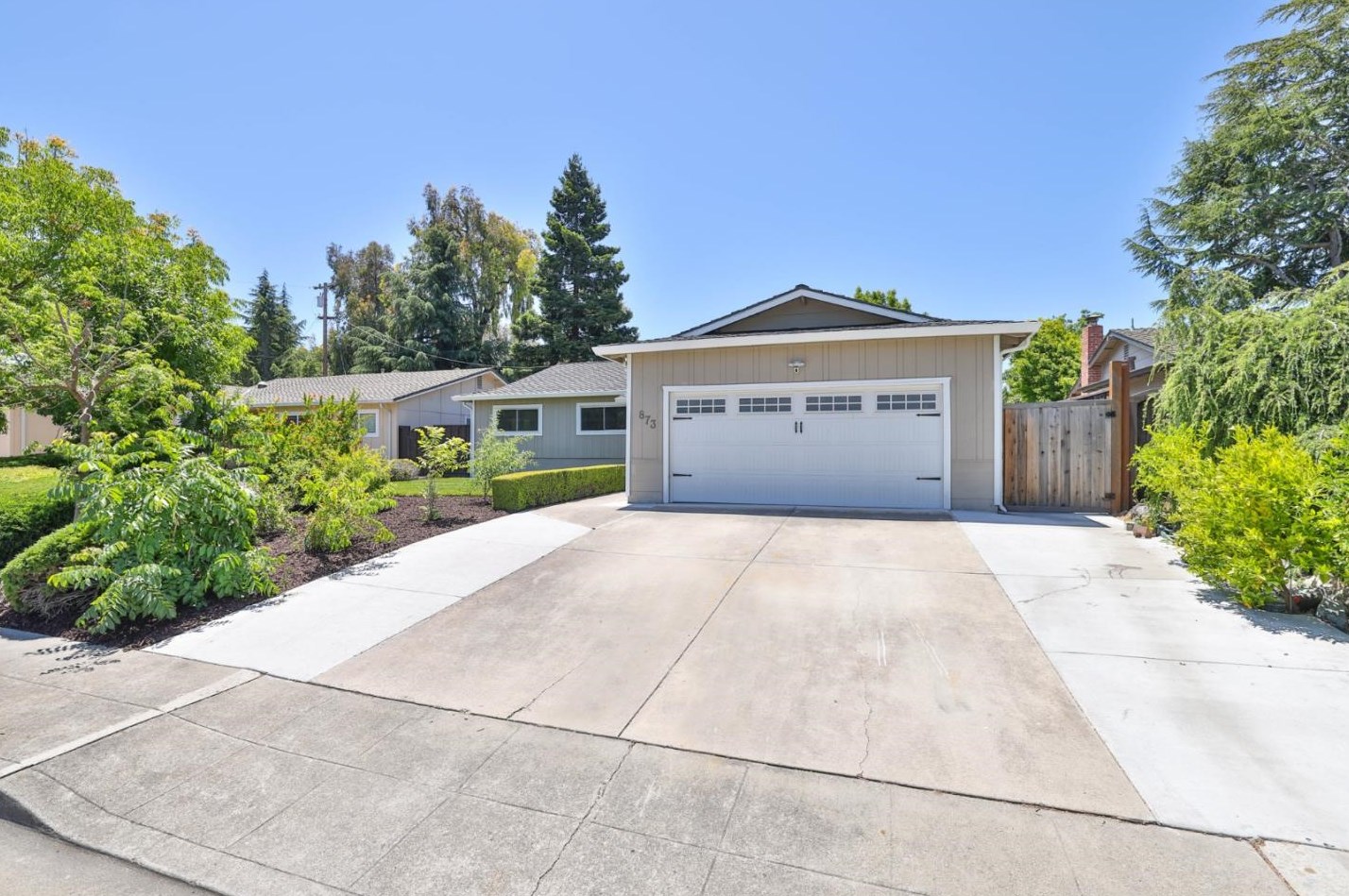 873 San Lucas Ave, Mountain View, CA 94043-1938