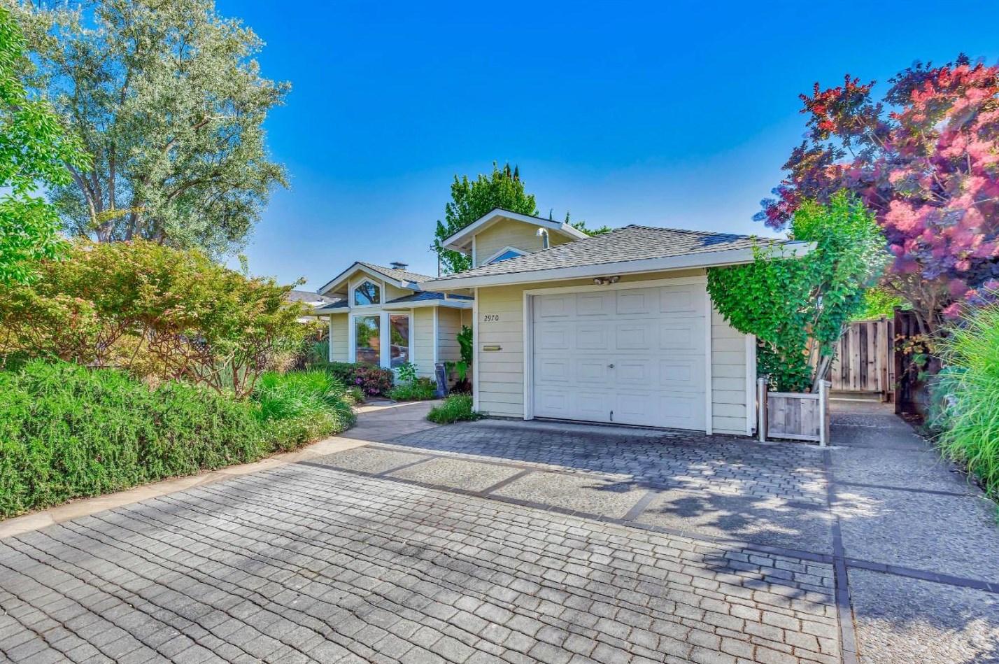 2970 South Ct, Palo Alto, CA 94306