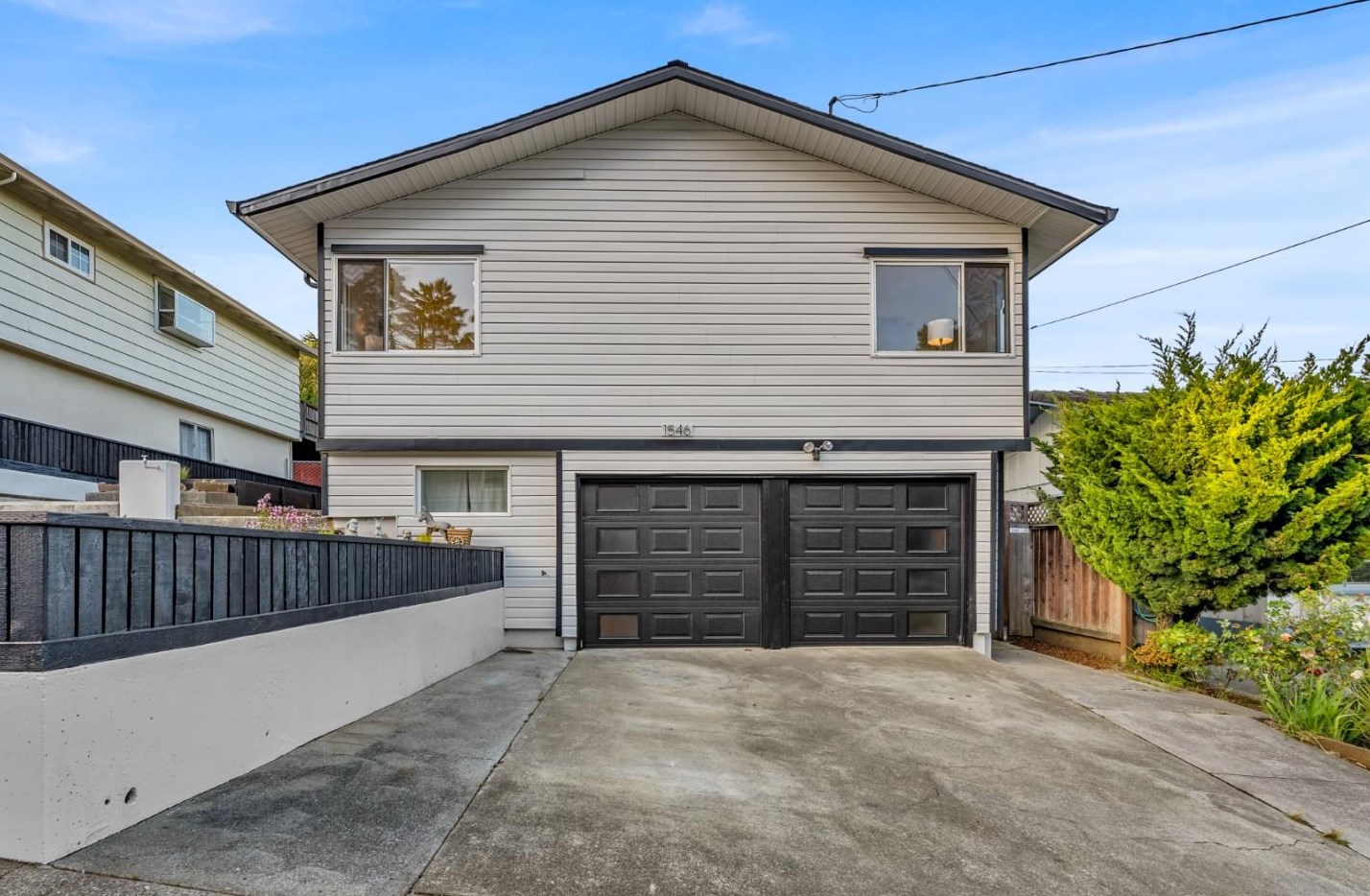 1546 Terra Nova Blvd, Pacifica, CA 94044