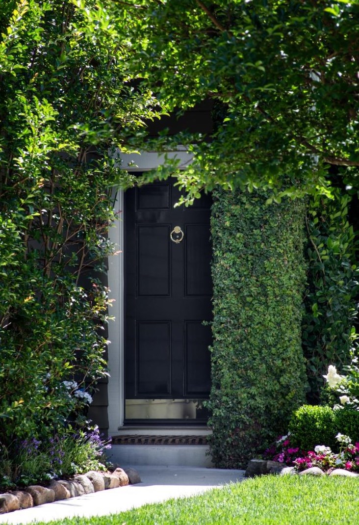 927 Whitehall Ln, Redwood City, CA 94061-3686