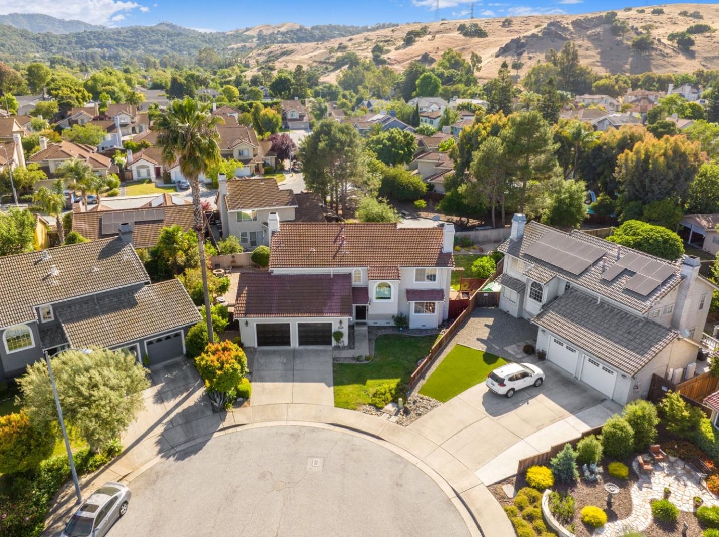 18501 Murphy Ct, Morgan Hill, CA 95037-3064