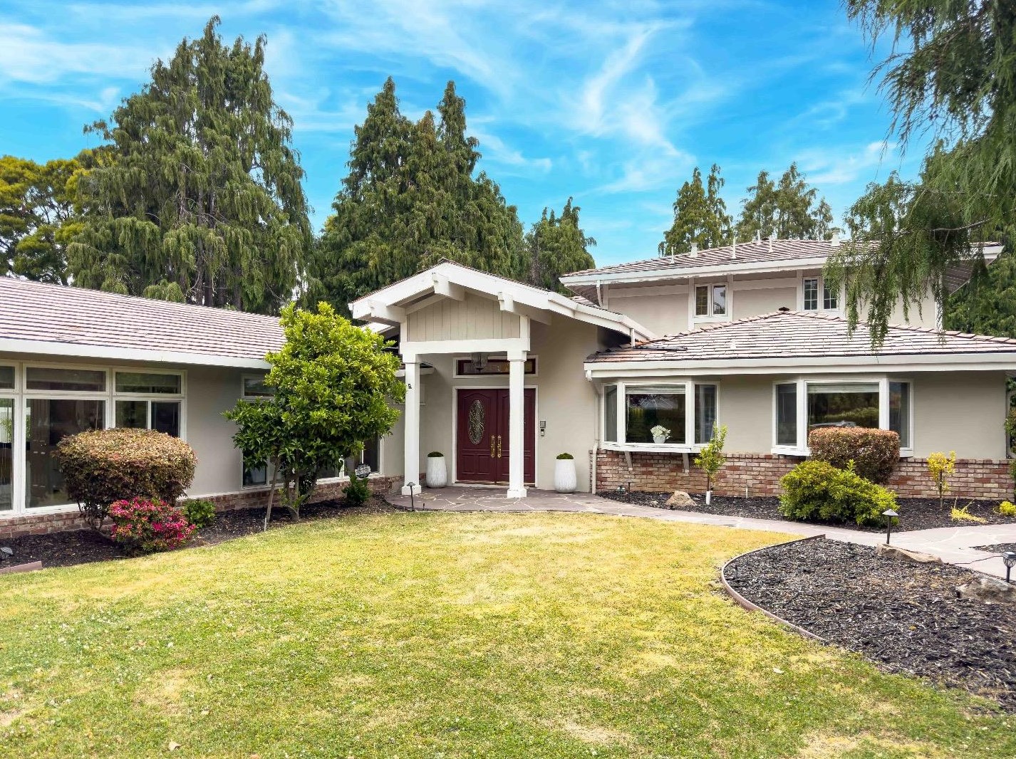 60 Roberts Way, Burlingame, CA 94010-7158