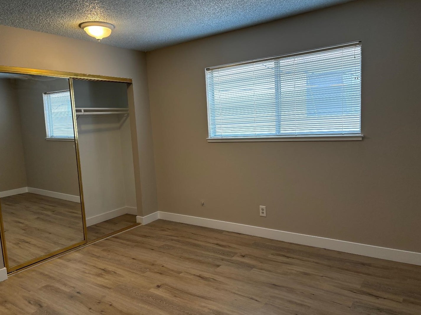 1315 Saratoga Ave, San Jose CA 95129-2510 exterior