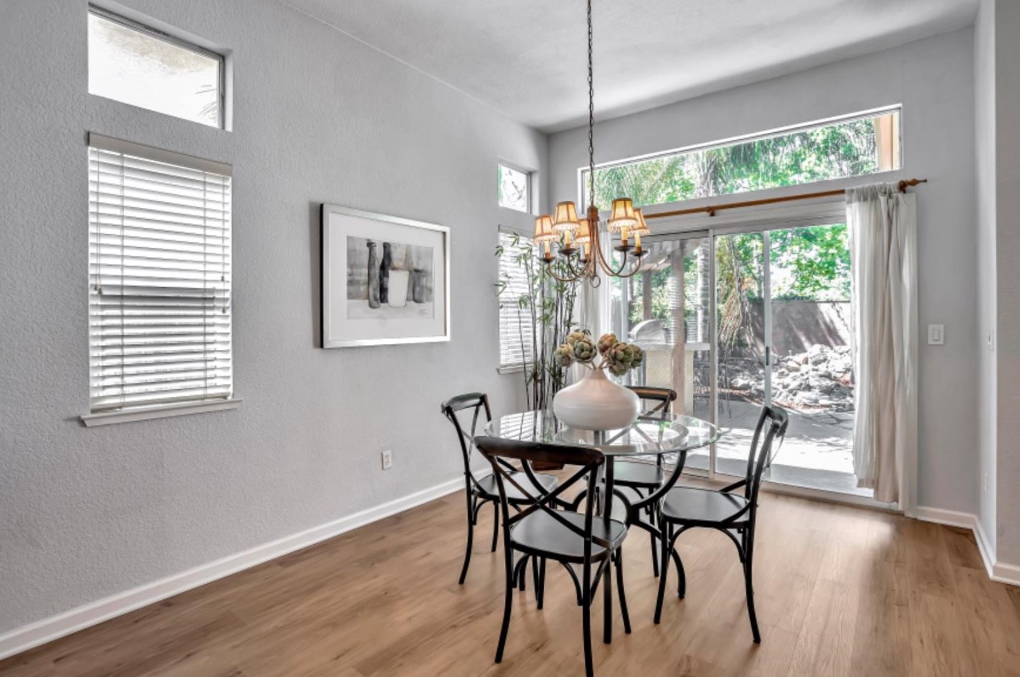 2824 Dinwiddie Way, Elk Grove CA 95758-7438 exterior