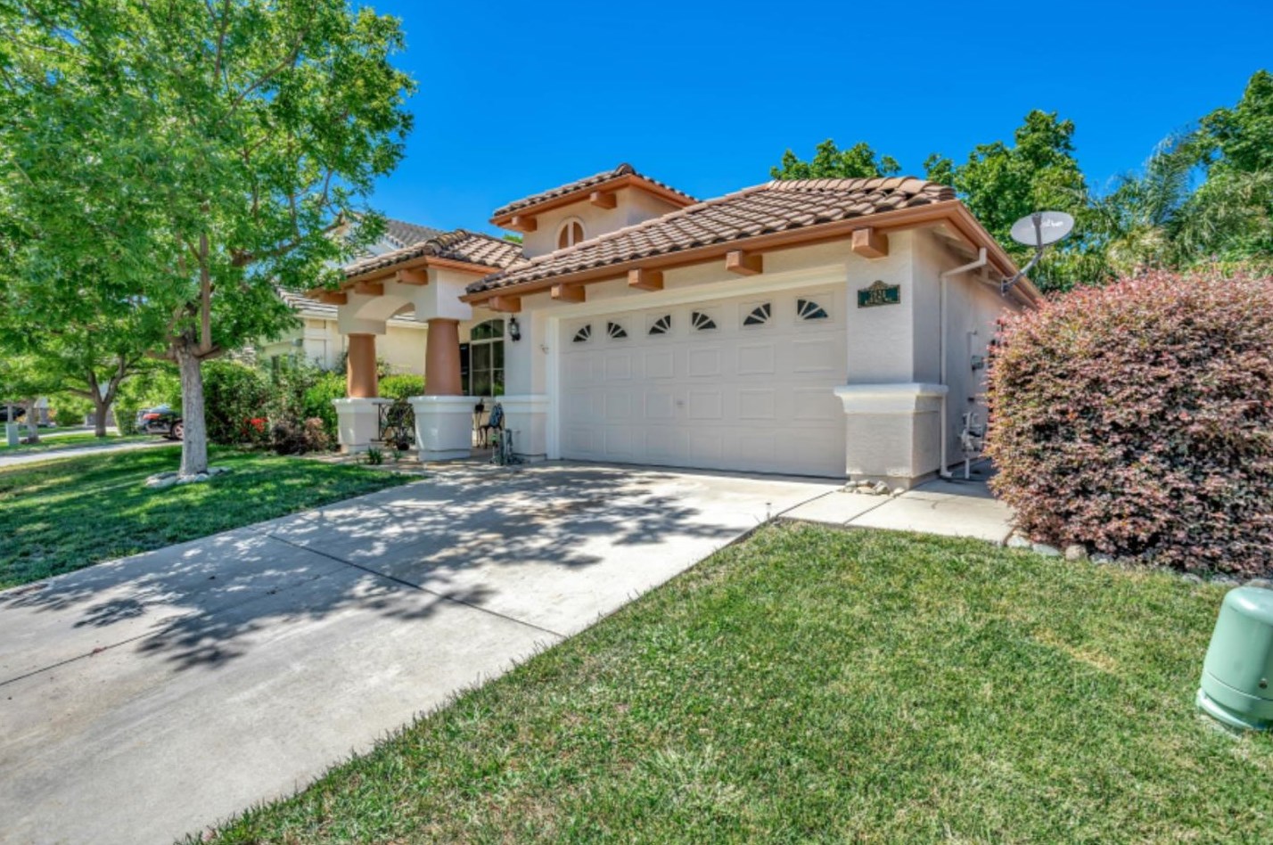 2824 Dinwiddie Way, Elk Grove, CA 95758-7438