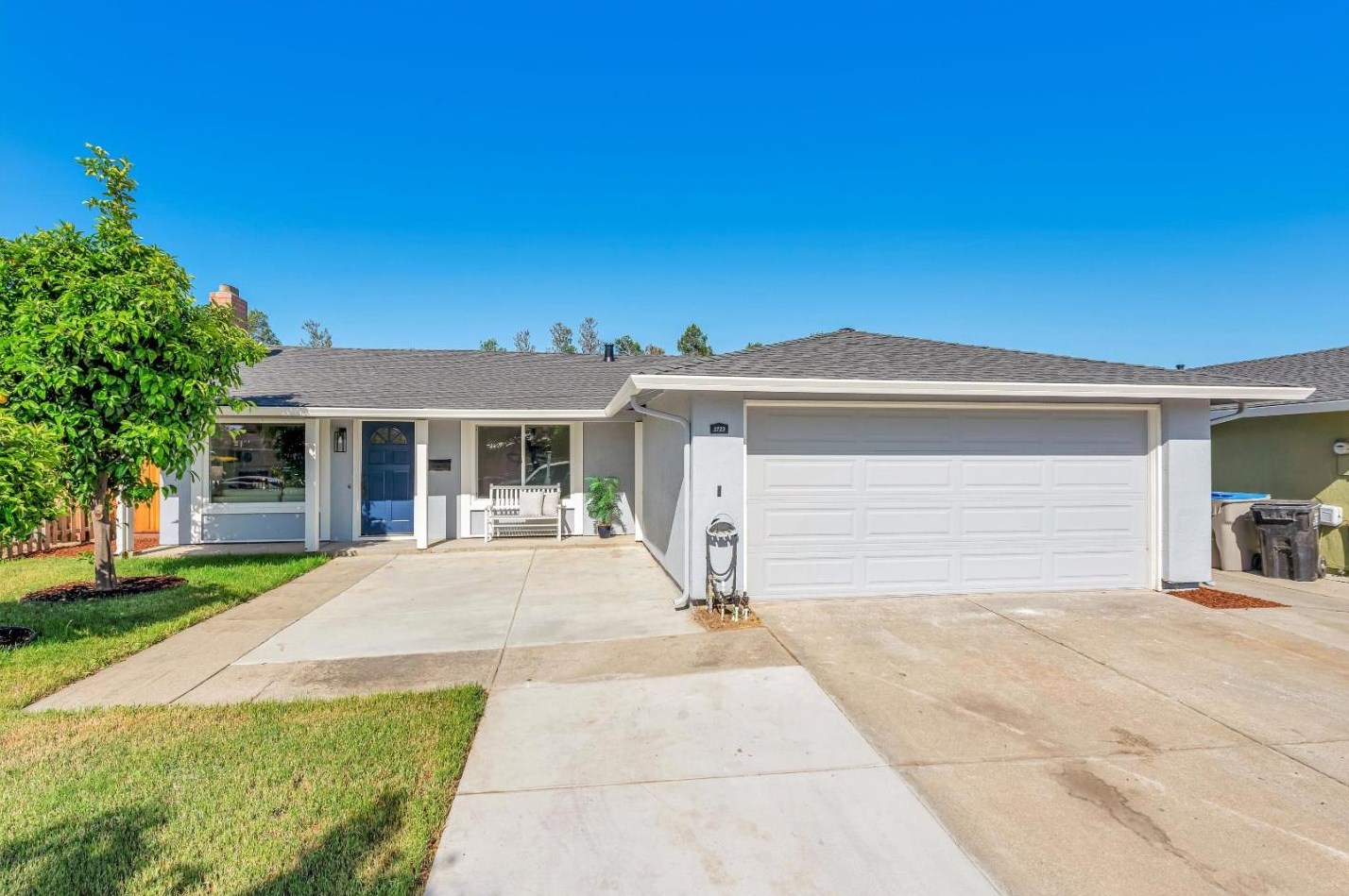 1723 Silvertree Dr, San Jose, CA 95131-1960