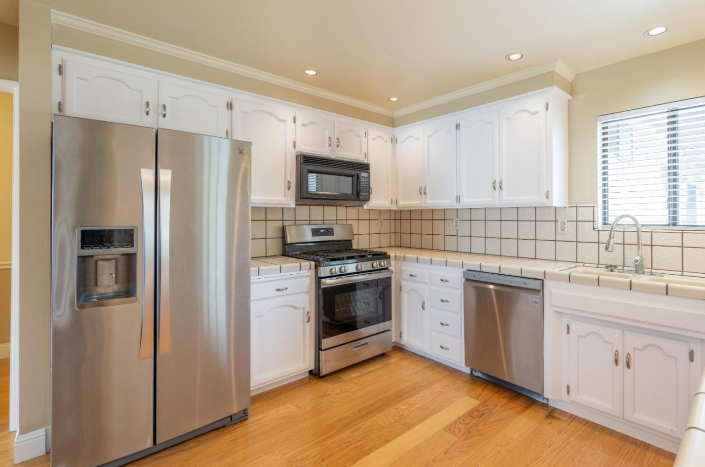 1173 Loyola Dr, Salinas, CA 93901