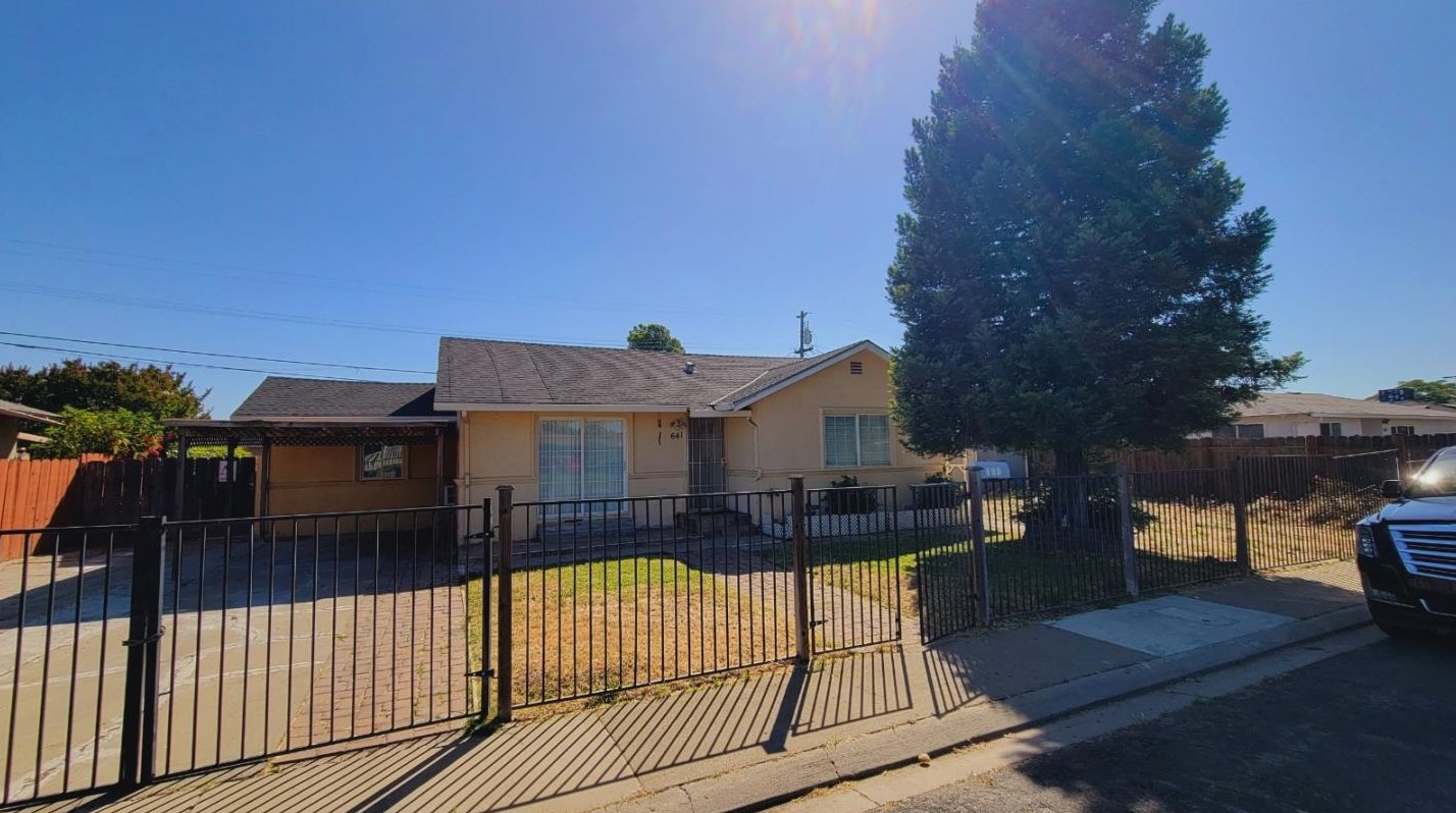 641 Brimmer Rd, Merced, CA 95341