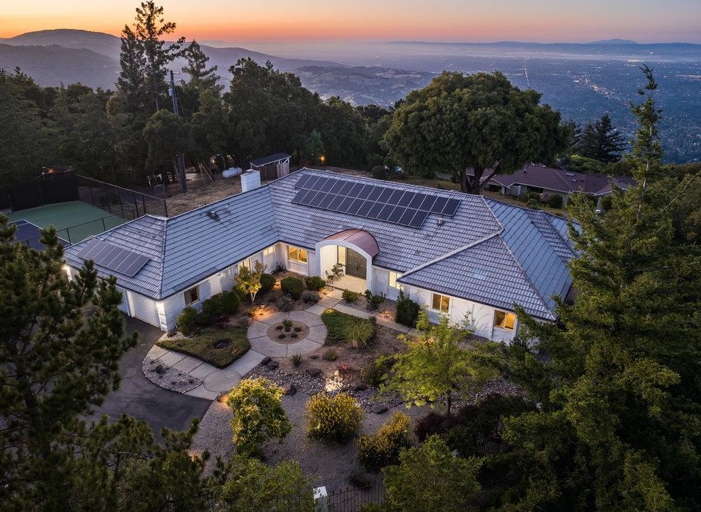 15625 On Orbit Dr, Saratoga, CA 95070-6316