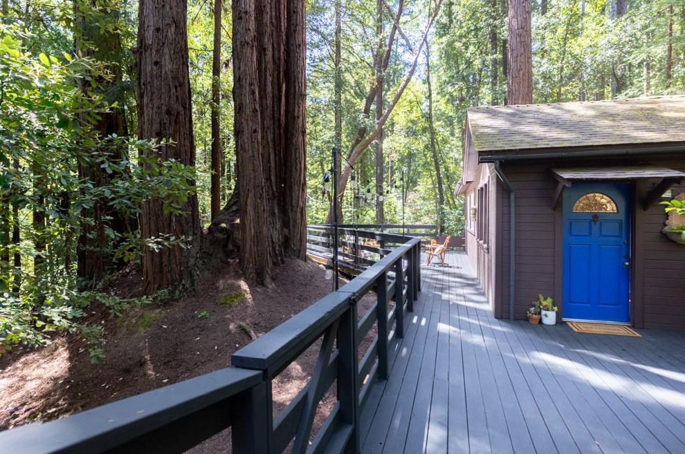 200 Madrona Rd, Lompico, CA 95018-9652