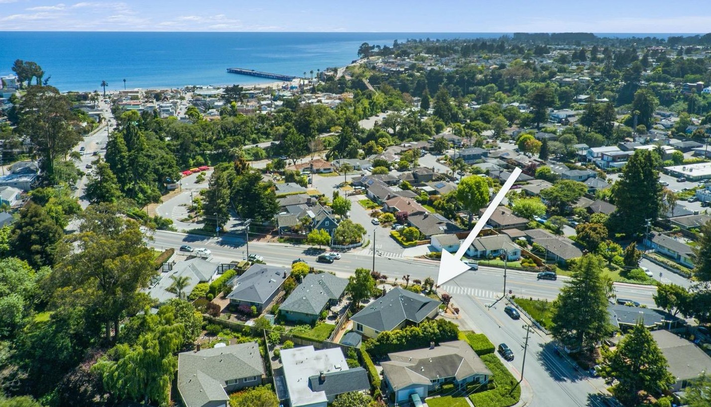 702 Rosedale Ave, Capitola, CA 95010-2214